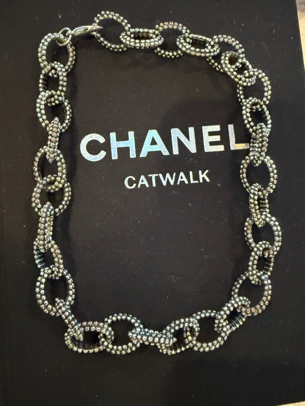 Chainlink necklace